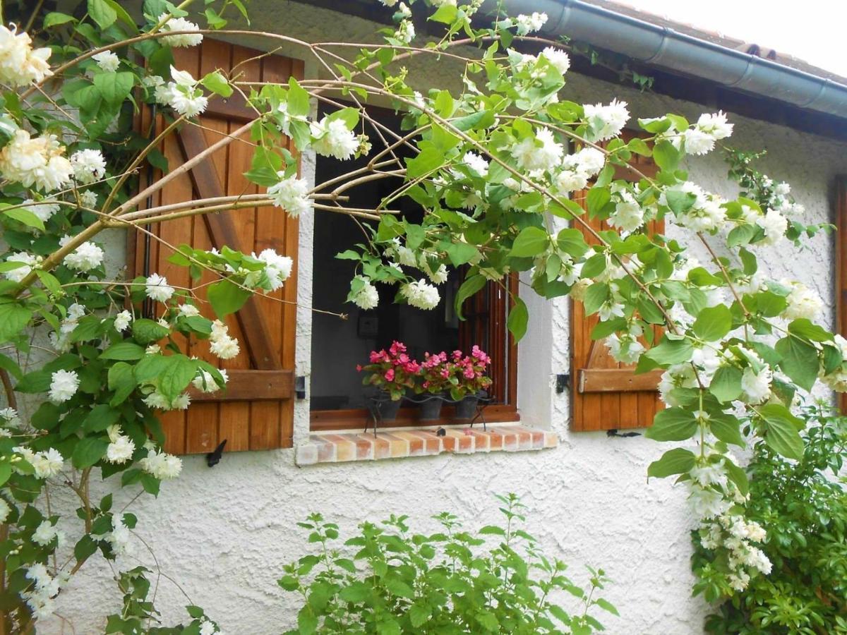 Villa Aux Marguerites Sainte-Genevieve-les-Gasny Esterno foto